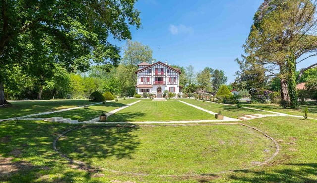 Demeure sur 2 Hectares