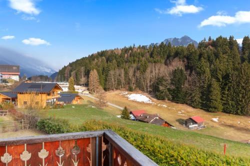 Demi-chalet familial au calme avec magnifique vue