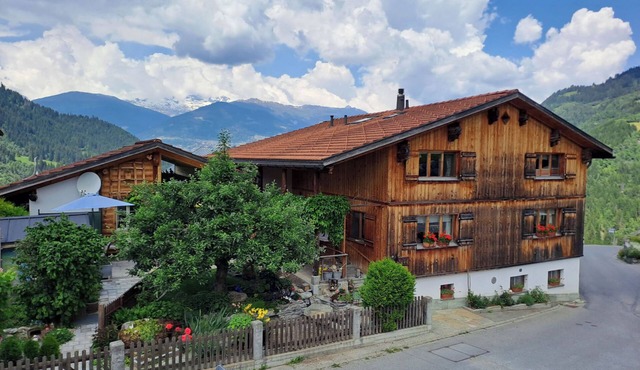 Demvitg, Pitasch, (Pitasch). by Interhome