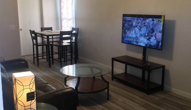 DENIS TEMPORARY HOUSING 3 BEDROOMS APT- D