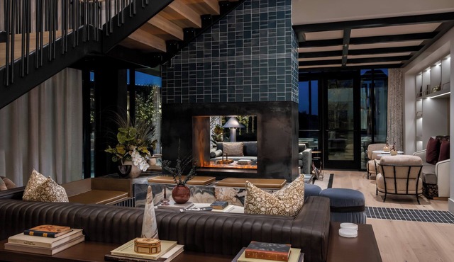 Denizen Hotel