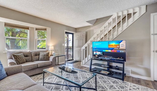 Denmark Landing! Executive Oasis King Townhome
