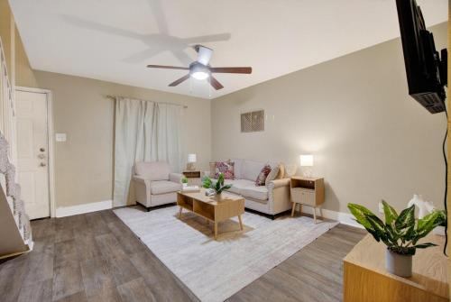 Denton Retreat with Pool Near UNT