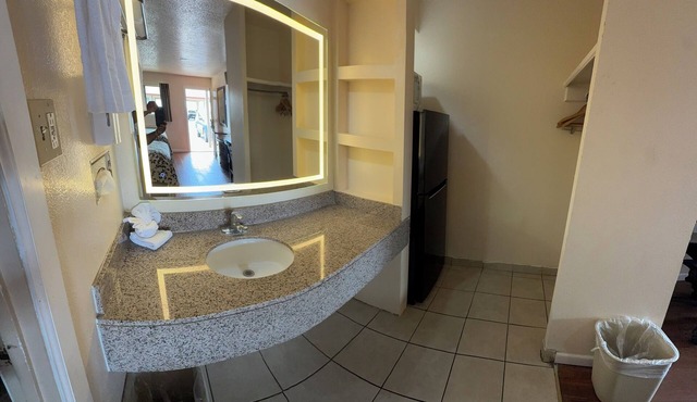 Denver City Motel