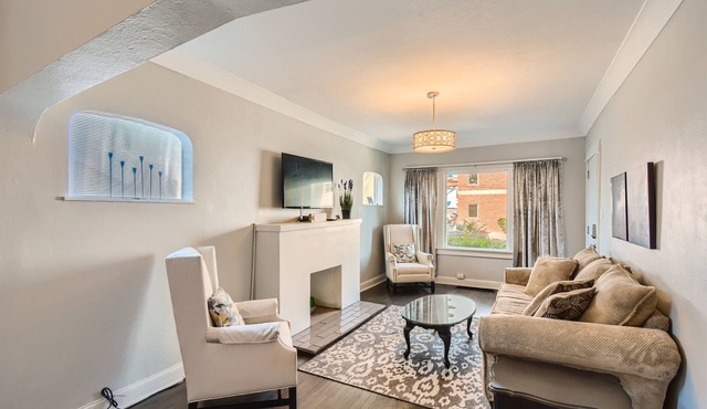 Denver Furnished Rental - Duplex Bungalow