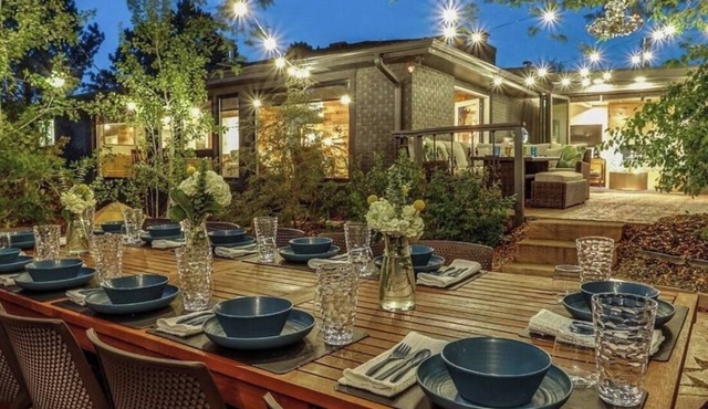 Denver Oasis: Hot Tub, Sauna & Shuffleboard, Pets!