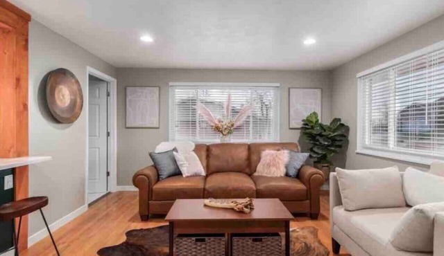 Denver Retreat Near Downtown - Hot Tub + Fire Pit +Grill!