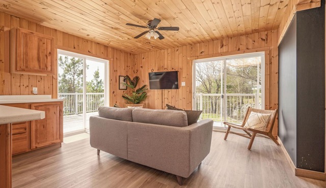 Denvic House - a private lakefront retreat