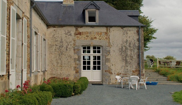 Dependence Norman castle 6 km from the sea