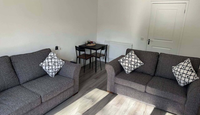 Derby House- 2 Bedrooms-Free Parking- Tv and Wifi