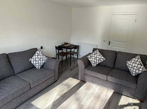 Derby House- 2 Bedrooms-Free Parking- Tv and Wifi