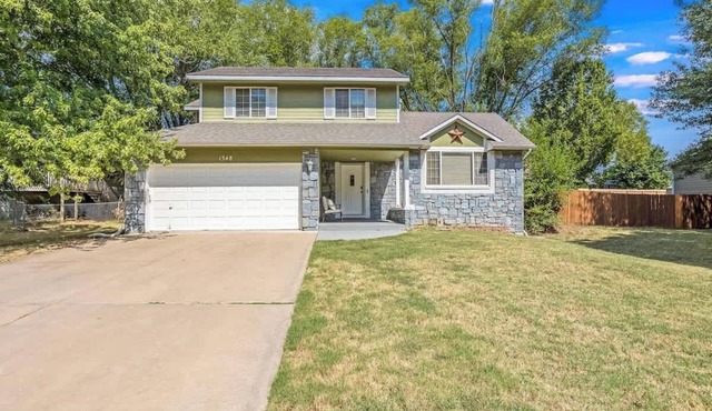 Derby Spacious Home Off Rock Rd With King Master Suite & Pack N Play