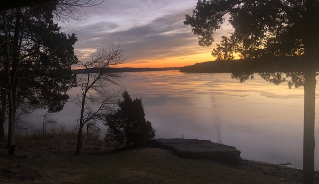 Derby Time Riverside Cabin