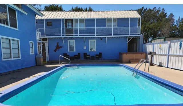 Derekville #1 - Private Unit - Gated Pool