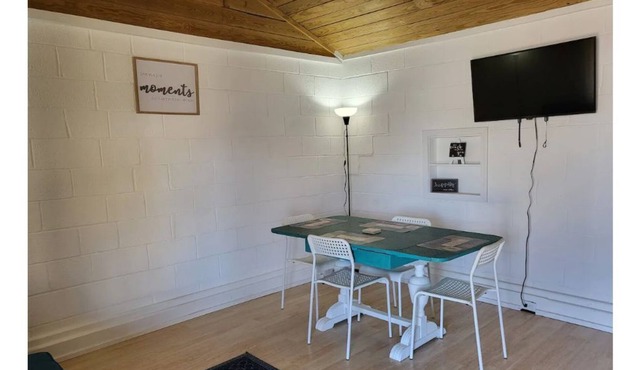 Derekville #3 - Private Unit - Gated Pool