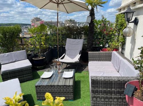 DERNIER ETAGE TERRASSE Pte St Coud in Boulogne-Billancourt