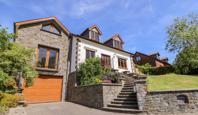 DERWEN HAIDD, pet friendly, country holiday cottage in Llanafan