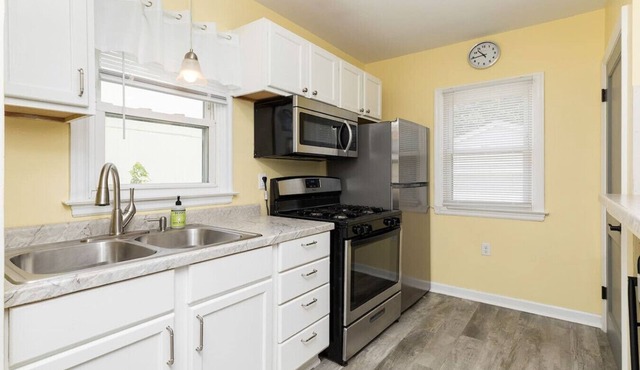 Des Moines Classic 3 bedroom Getaway