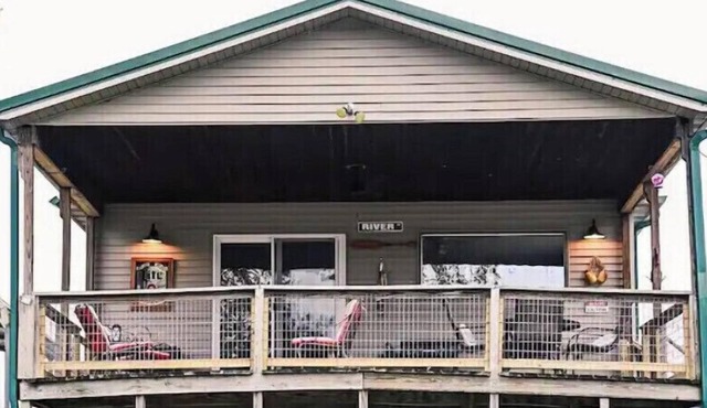 Des Moines River Front Cabin- Fishing/Hunting/Kayaking