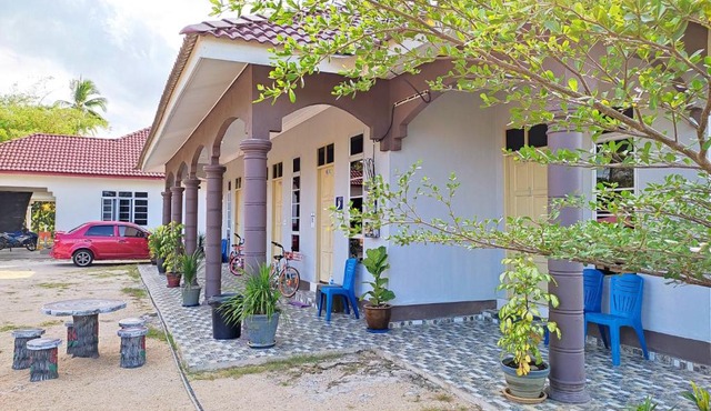 Desa Besut Inn