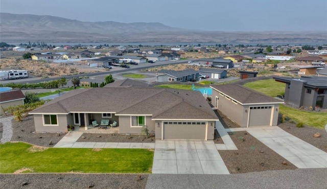 Desert Aire Home with pool