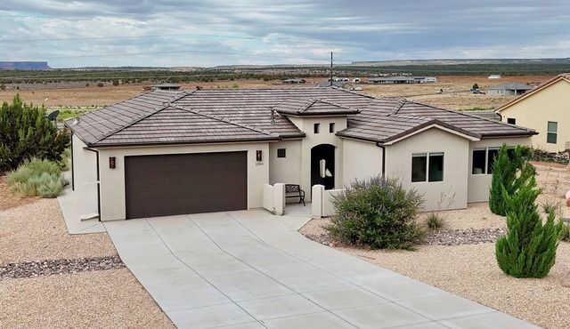 Desert Basecamp near Zion & Gooseberry Mesa | Family-Friendly New Build
