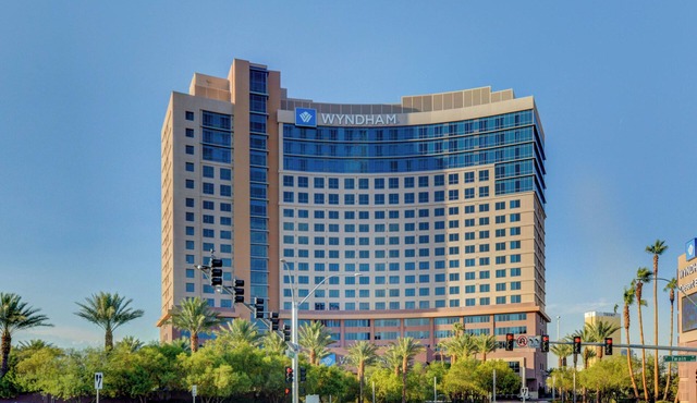 Desert Blue 2 bedroom 2 bath condo - near strip