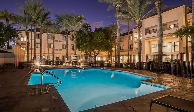 Desert Botanical Garden Tour! THREE Convenient Units, Onsite Pool, Pet-friendly!