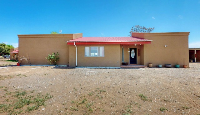Desert Hacienda - Luxury Estate, Central Location