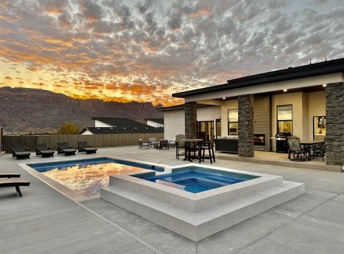 Desert Horizon Retreat 4 Bedroom Luxury Villa - Pool, Hot Tub & Panoramic Views