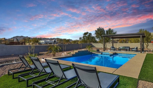 Desert Lux Escape | Heated Pool | Spa | Golf
