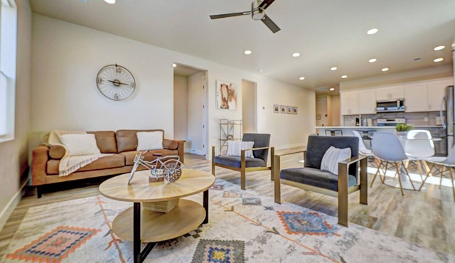 Desert Mineral Ascent- 2B2B Game Room Pet Friendly Views of CO National Monument