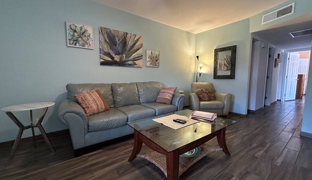 Desert Morada Casita C: 2 Bed/2 Bath Dog Friendly