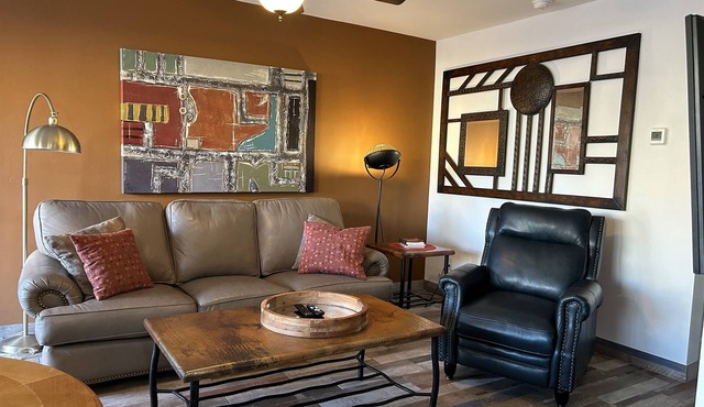 Desert Morada Casita I: 2 Bedroom 1 Bath Dog Friendly maximum 2-NO OTHER PETS