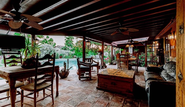 Desert Oasis- North Scottsdale Home - Massive Backyard Gardens/Patios/Pool