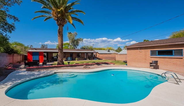 Desert Oasis with Pool & Private Guest Studio – Your Tucson Escape Awaits!