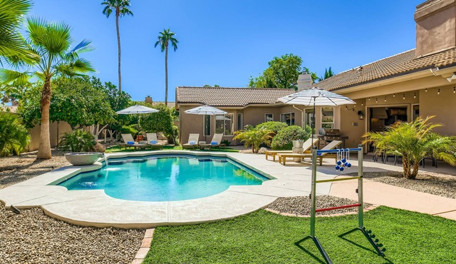 Desert Palm Villa - Heatable Pool, Large 1 Story, 2 Ensuites