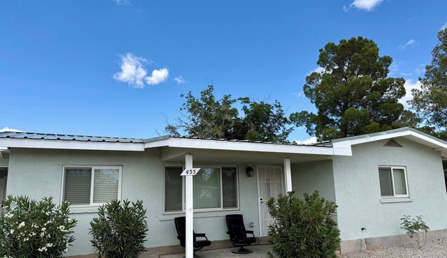 Desert Sage Retreat 3BR 2BA house in Las Cruces near NMSU and Convention Center