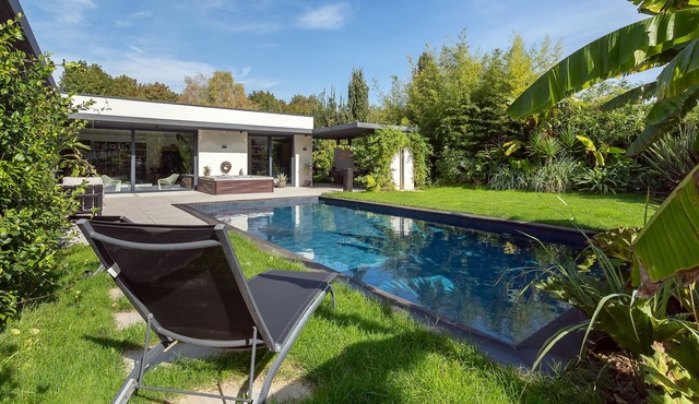 Design house in a tropical garden