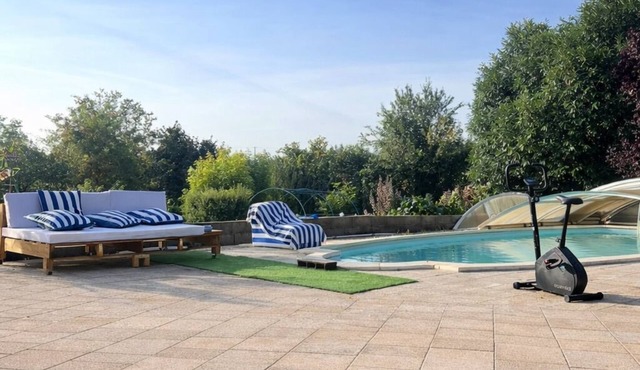 Design house with terrace & private pool
