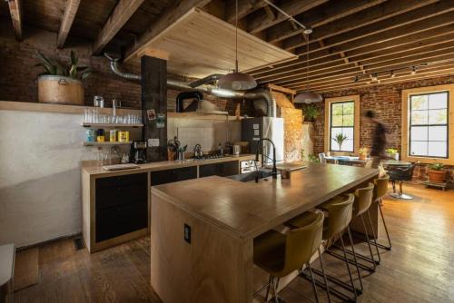 Design Row House in Fishtown Monthly Rentals