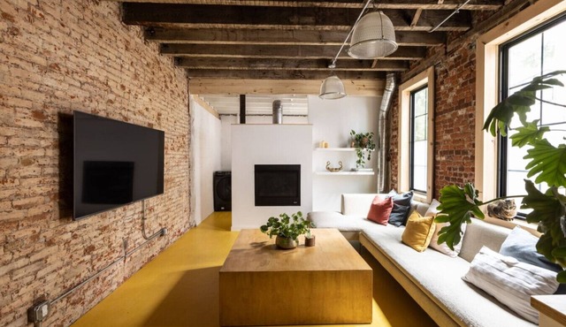 Design Row House in Fishtown *Monthly Rentals*