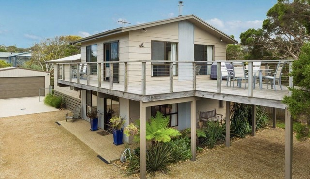 DESIGNED FOR THE BEACH LIFE