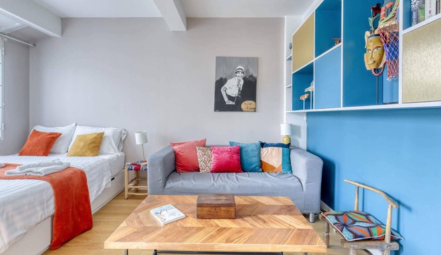 Designed & Large Studio with Balcony - Paris 19