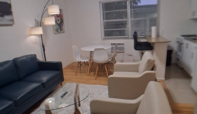 Designed with comfort and relaxation a priority - steps to beach - charming stay