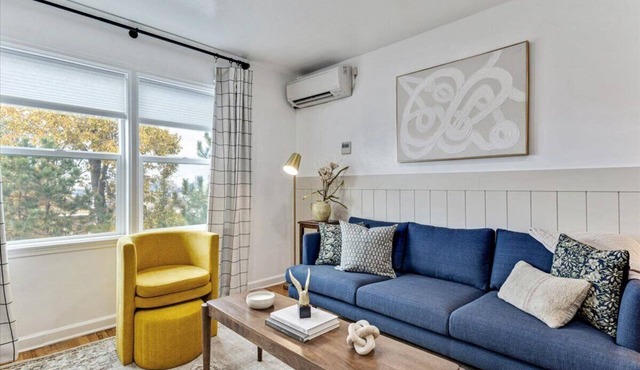 Designer 2 bd apt/1 King Bed/blocks from U of U