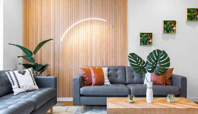 Designer Ballard 3B2B Home w/Rooftop & Parking