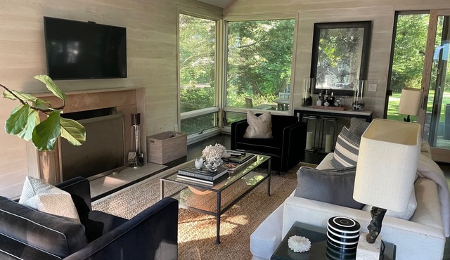 Designer bungalow on a pond in Water Mill