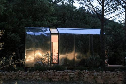 Designer Cabin With Shared Pool In Bras