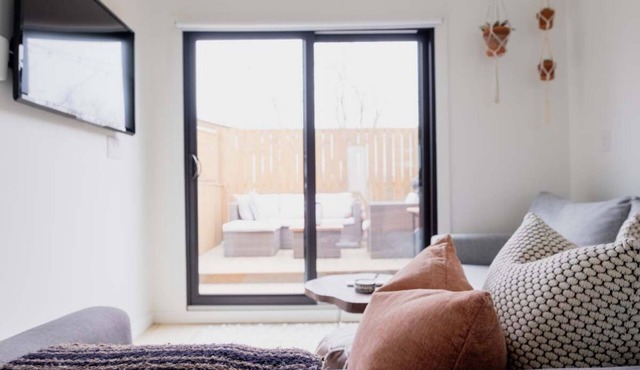 Designer Cottage! Steps from Popular Wineries!